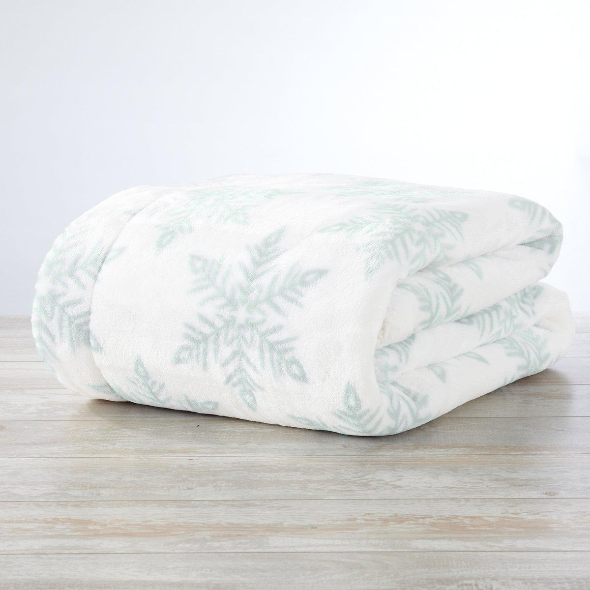 Great Bay Home Velvet Plush Sherpa Blanket, Reversible, Throw to King
