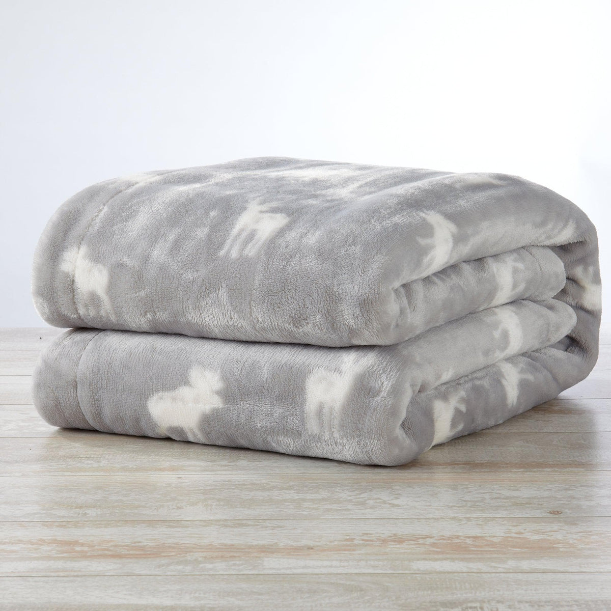 Great Bay Home Velvet Plush Sherpa Blanket, Reversible, Throw to King