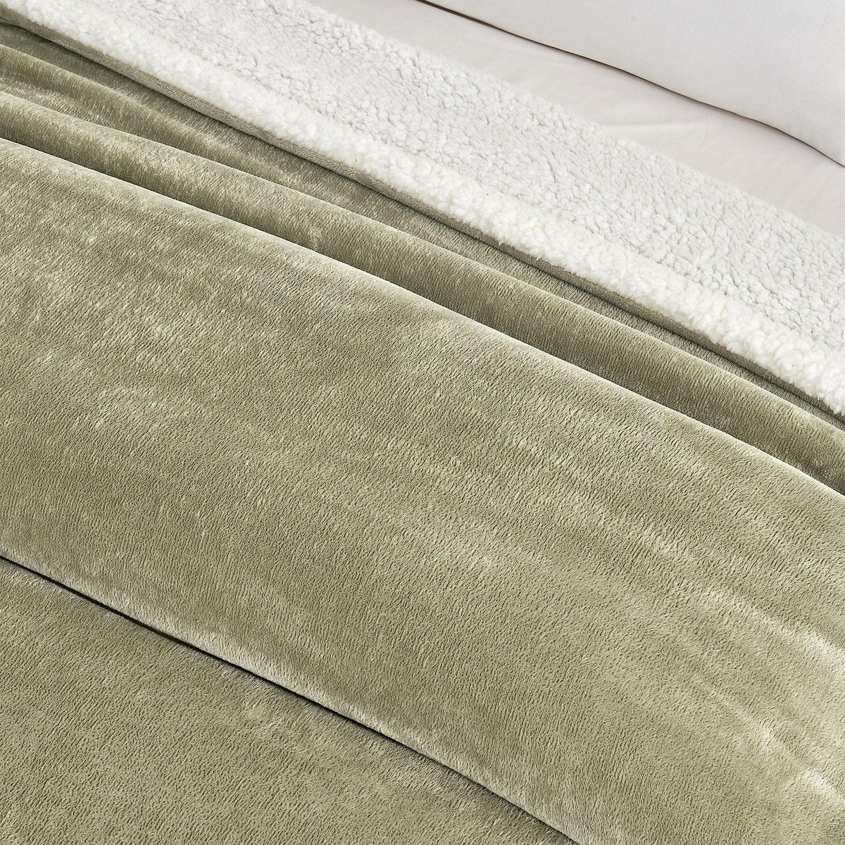 Great Bay Home Velvet Plush Sherpa Blanket, Reversible, Throw to King