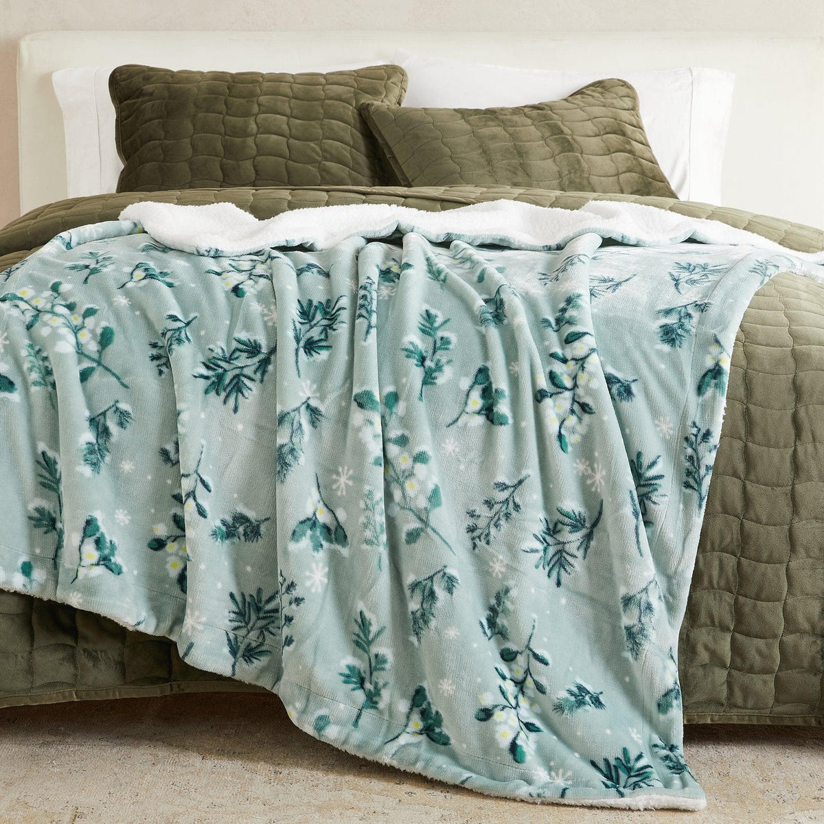 Great Bay Home Velvet Plush Sherpa Blanket, Reversible, Throw to King