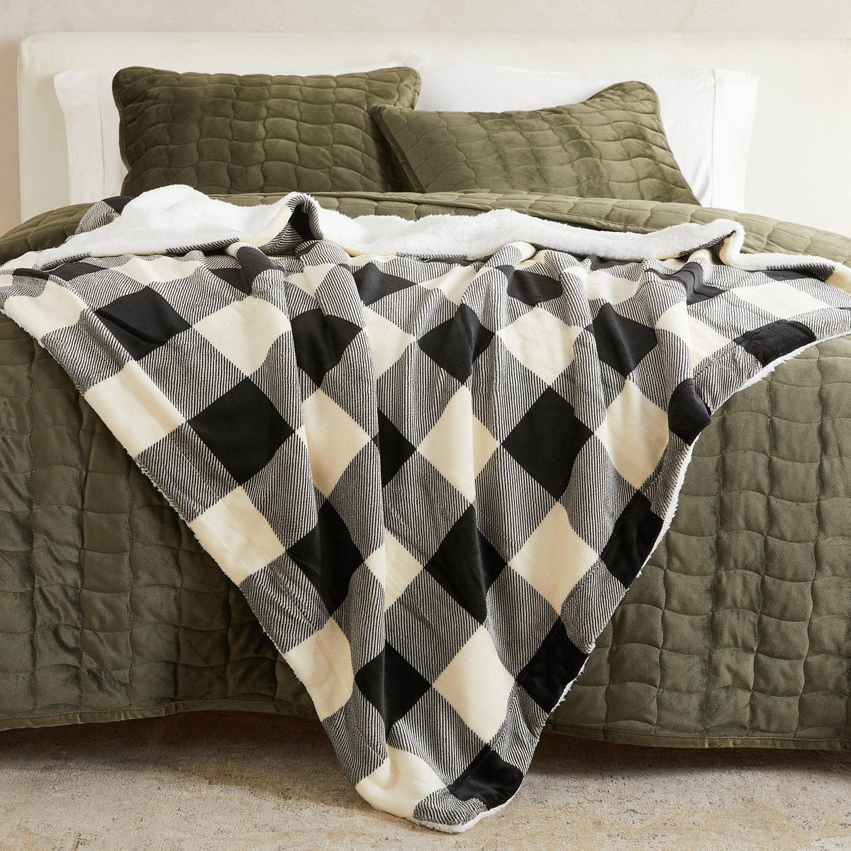 Great Bay Home Velvet Plush Sherpa Blanket, Reversible, Throw to King